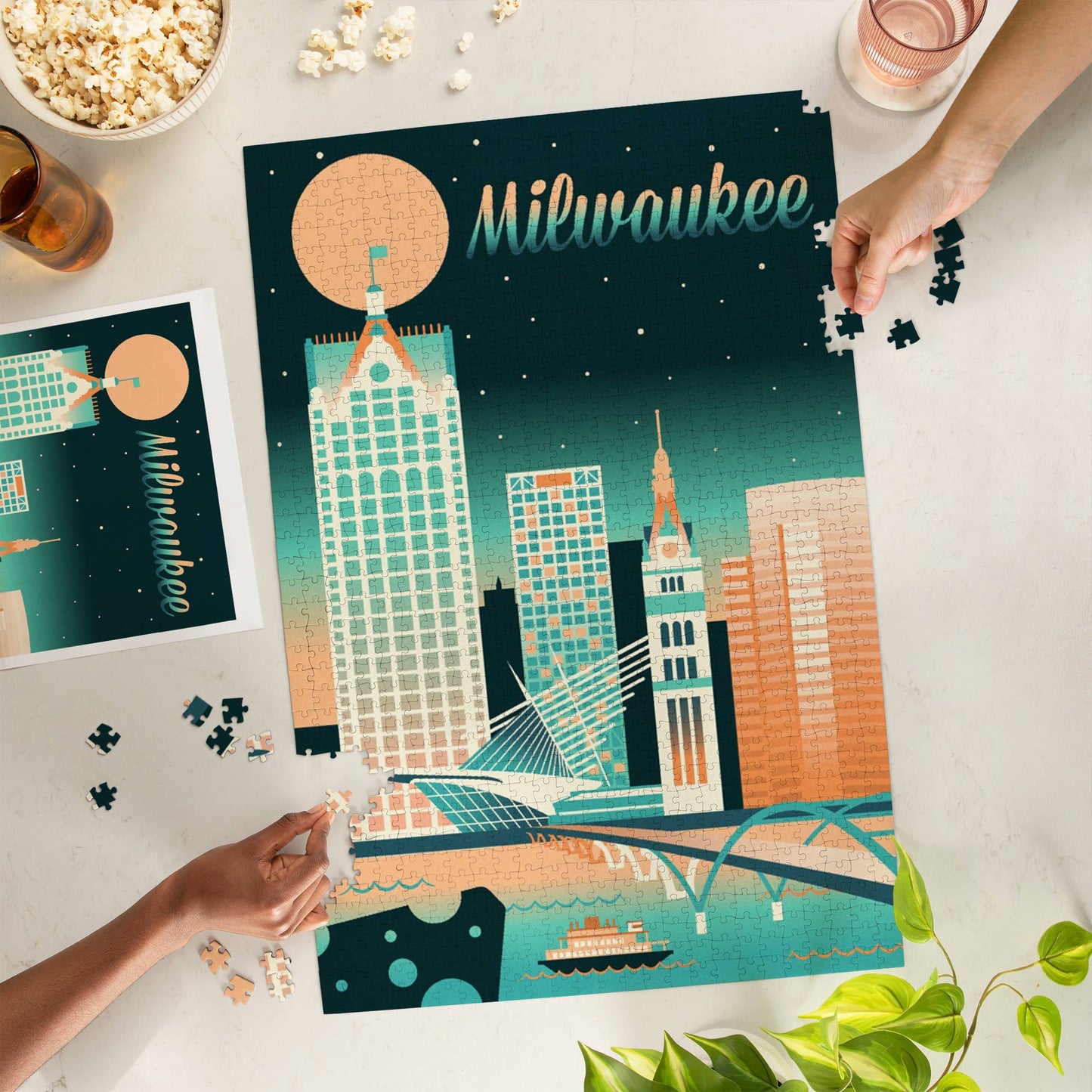 1000 PIECE PUZZLE Milwaukee, Wisconsin, Retro Skyline Chrom