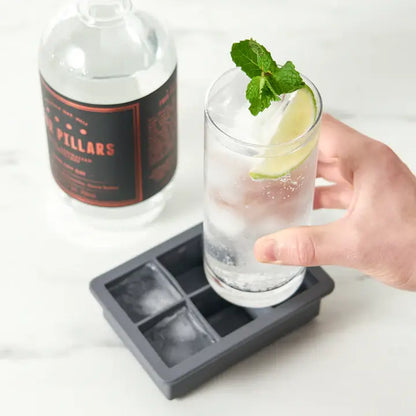 Glacier™ 1.5" Highball Ice Cube Tray